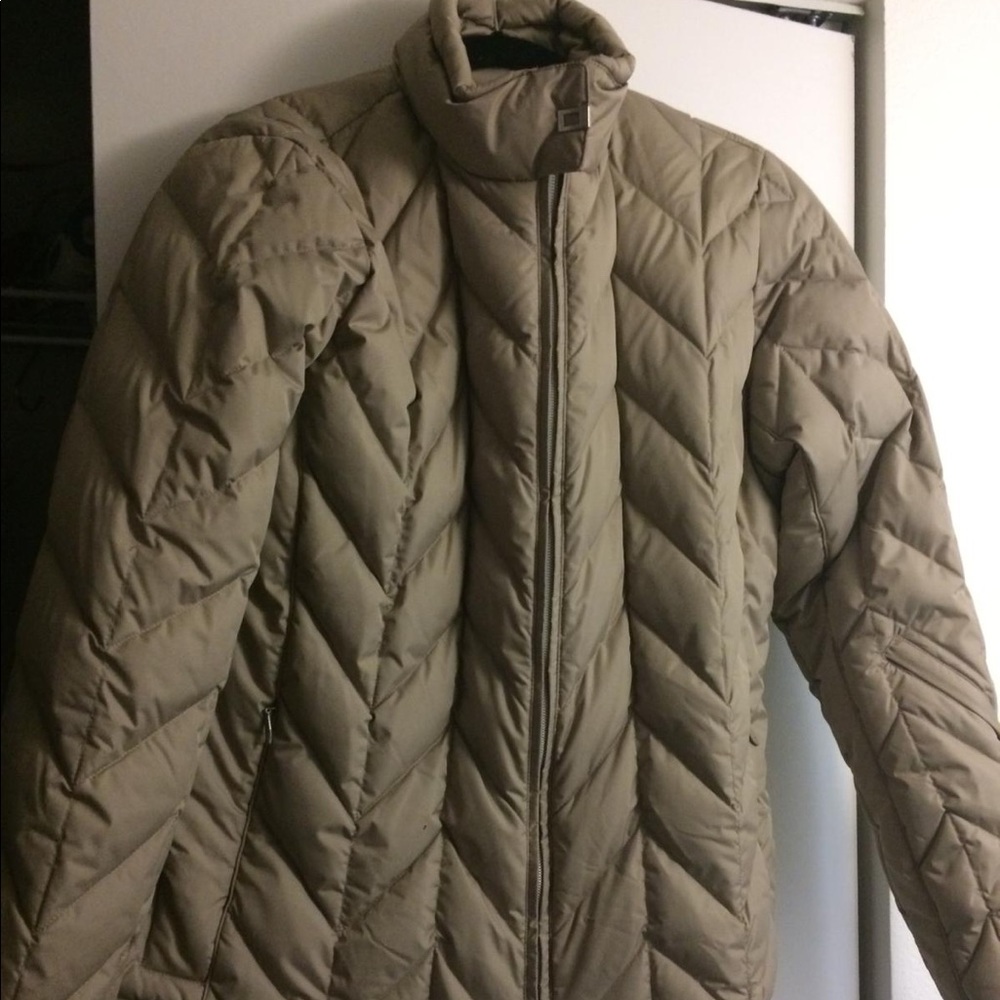 Metropolis aerial couloir women’s gold ski jacket